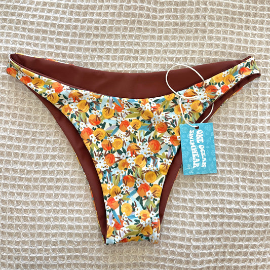 L - Marlin cheeky bottom